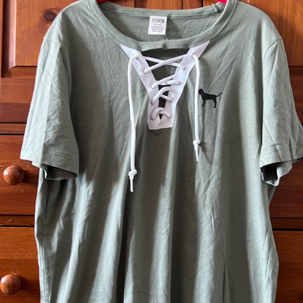 Pink T-shirt Never Worn Size L
